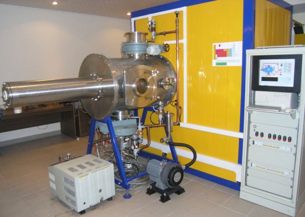 Источник ионов на основе вакуумного дугового разряда